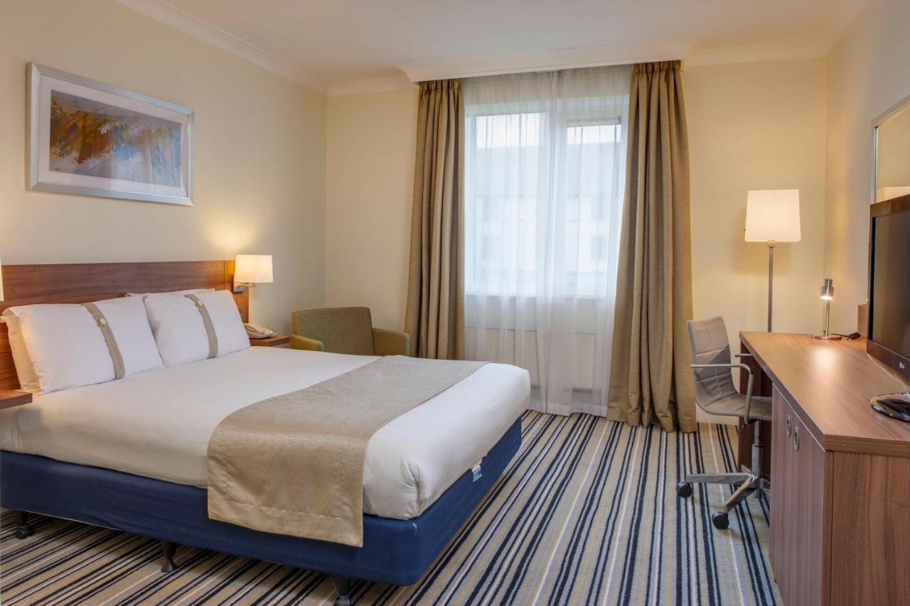 Holiday Inn Colchester By Ihg Exterior foto