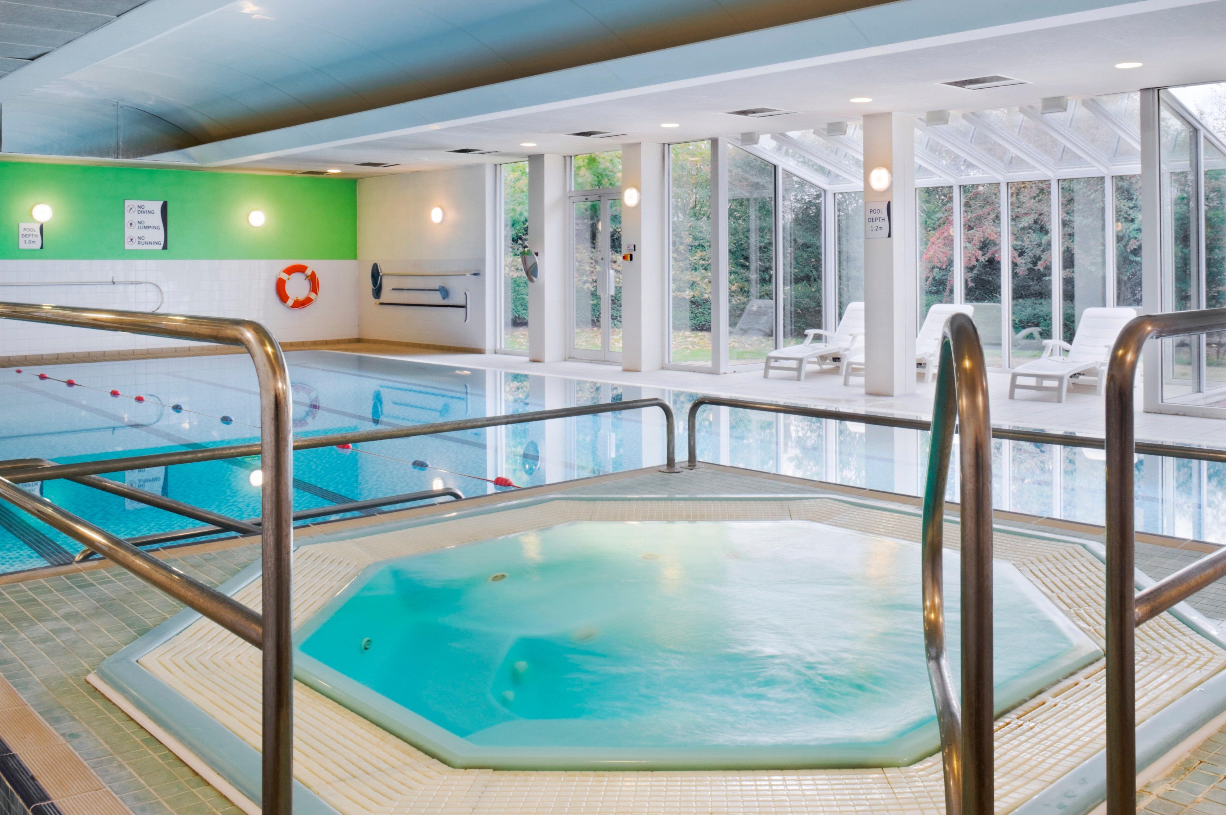 Holiday Inn Colchester By Ihg Exterior foto